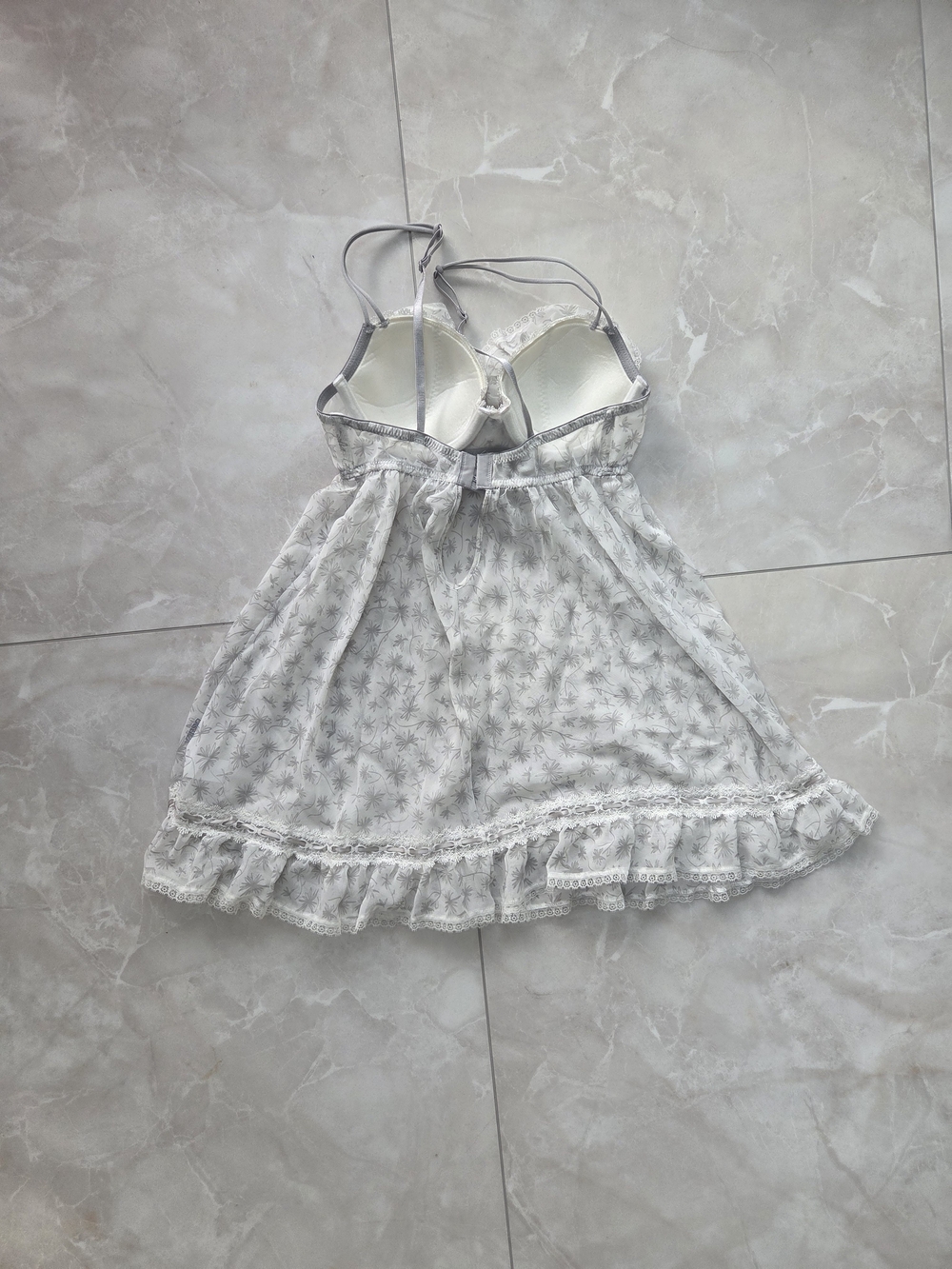 La SENZA White Floral Lace-Trim Chemise - Picture 4 of 5